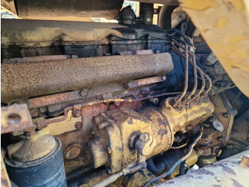 Chargeuse sur chenilles CATERPILLAR 931: photos 4