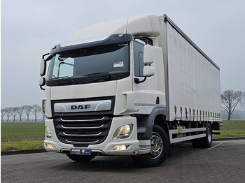 Camion à rideaux coulissants DAF CF 320