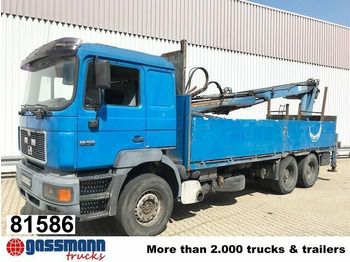 Camion plateau MAN 26.403