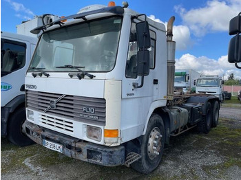 Camion ampliroll VOLVO FL10