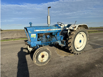 Tracteur agricole FORD