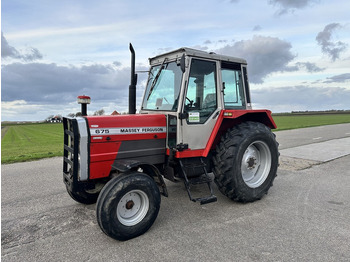 Tracteur agricole MASSEY FERGUSON 600 series