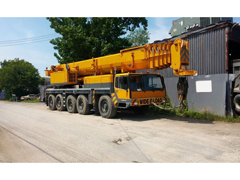 Grue mobile LIEBHERR