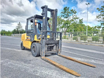 Chariot élévateur à gaz CATERPILLAR GP