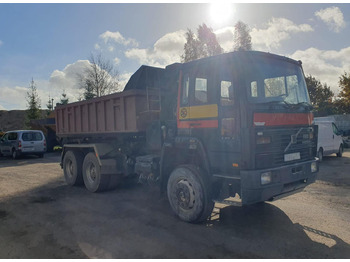 Camion benne VOLVO FS