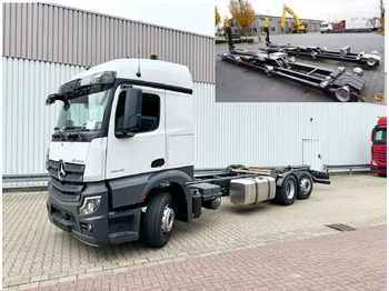 Camion ampliroll MERCEDES-BENZ Actros 2545