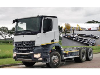 Camion ampliroll MERCEDES-BENZ Arocs 2642