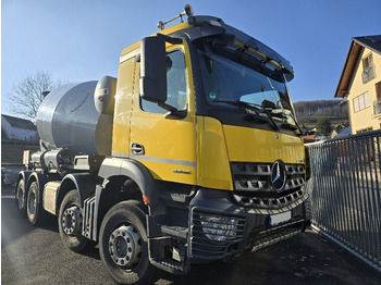 Camion malaxeur LIEBHERR