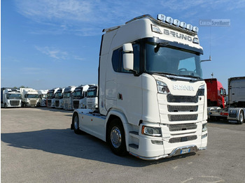 Tracteur routier SCANIA S 500