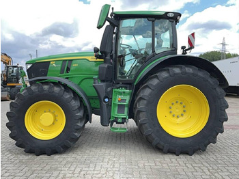 Tracteur agricole JOHN DEERE 6R 230