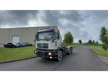 Camion benne MAN 26.464