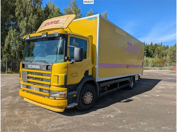 Camion fourgon SCANIA P94