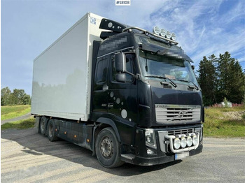 Camion fourgon VOLVO FH16