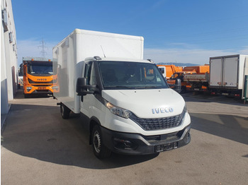 Fourgon utilitaire IVECO Daily 35S16: photos 3