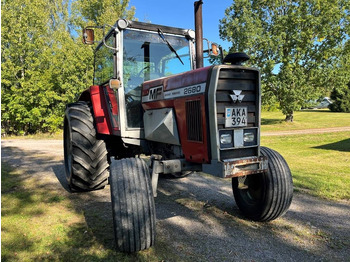 Tracteur agricole Massey Ferguson 2680: photos 2