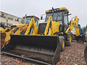 Tractopelle JCB 3CX