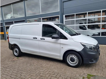 Fourgonnette MERCEDES-BENZ Vito 111