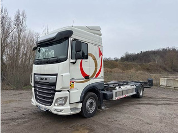 Camion porte-conteneur/ Caisse mobile DAF XF 450