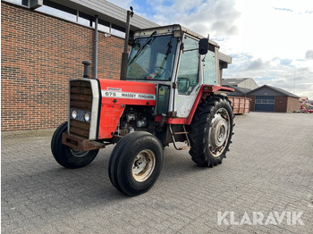 Tracteur agricole MASSEY FERGUSON 600 series