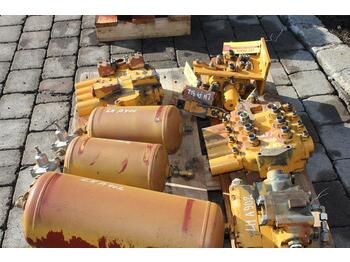 Valve hydraulique pour Engins de chantier Liebherr A902: photos 5