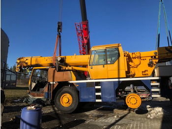 Grue tout-terrain Liebherr LTM 1030-2: photos 4