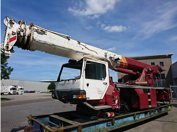 Grue tout-terrain LIEBHERR LTM 1040-2.1