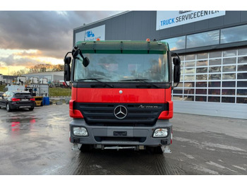 Camion hydrocureur Mercedes-Benz Actros 4144 8x4 RSP Saugbagger: photos 2