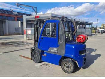 Chariot élévateur à gaz NISSAN