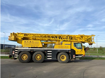 Grue mobile LIEBHERR LTM 1055/1