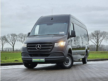 Fourgon utilitaire MERCEDES-BENZ Sprinter 317