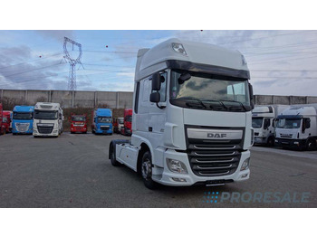 Tracteur routier DAF XF 460