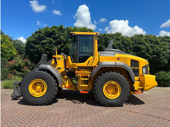 Chargeuse sur pneus VOLVO L120H