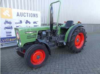 Tracteur agricole FENDT Farmer 200