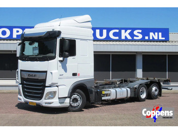 Camion porte-conteneur/ Caisse mobile DAF XF 450