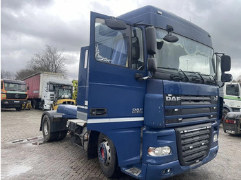 Tracteur routier DAF XF 105 460