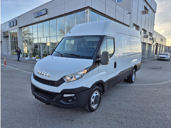 Transport de personnes IVECO Daily 35c13