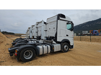 Tracteur routier MERCEDES-BENZ Actros 1851