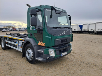 Camion ampliroll VOLVO FL