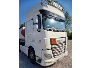 Tracteur routier DAF XF 460