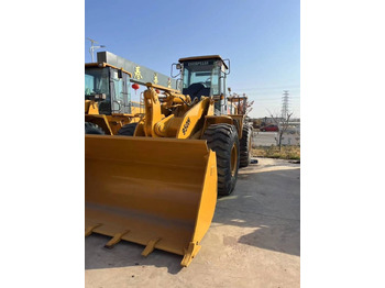 Chargeuse sur pneus CATERPILLAR 950H