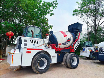 Camion malaxeur DEYI 2 cubic concrete mixer: photos 2