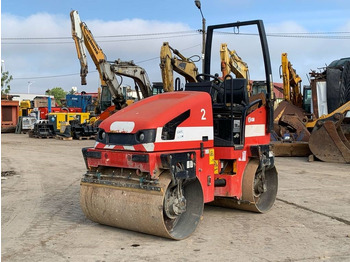 Rouleau compresseur JCB VMT 260: photos 2