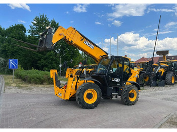 Chariot télescopique JCB