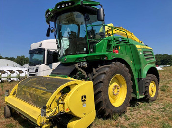 Ensileuse JOHN DEERE 8400