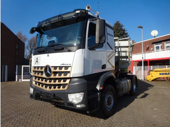 Tracteur routier MERCEDES-BENZ Arocs 1851