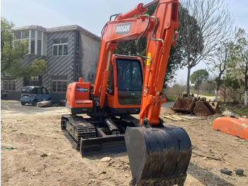 Mini pelle DOOSAN DX75-9C: photos 4