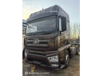 Tracteur routier FAW