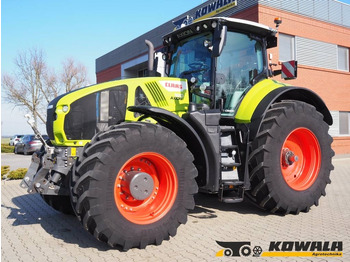 Tracteur agricole CLAAS Axion 920