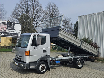 Camion benne NISSAN