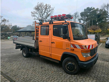 Camion plateau MERCEDES-BENZ Vario